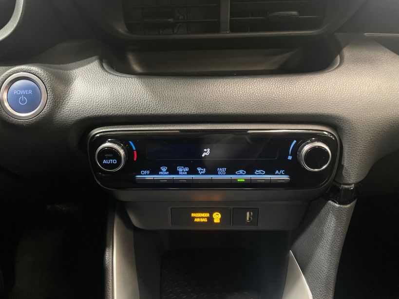 TOYOTA YARIS HYBRIDE MY21 2022 - Photo n°18