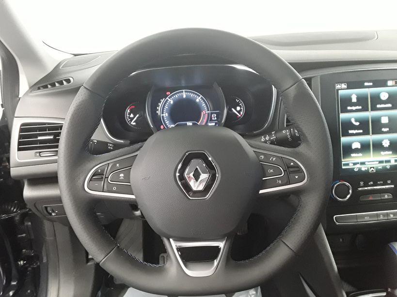 RENAULT MEGANE IV BERLINE 2019 - Photo n°5