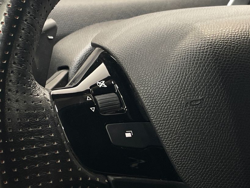 PEUGEOT 308 2021 - Photo n°26