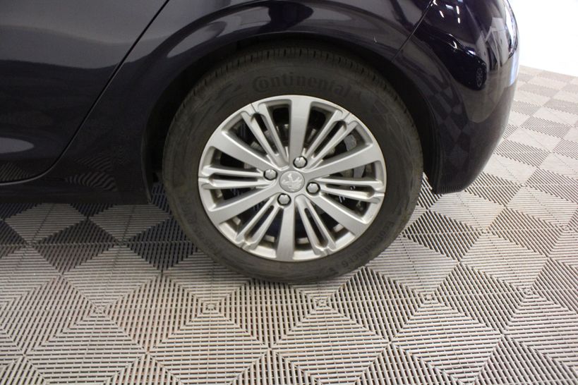 PEUGEOT 208 2015 - Photo n°26
