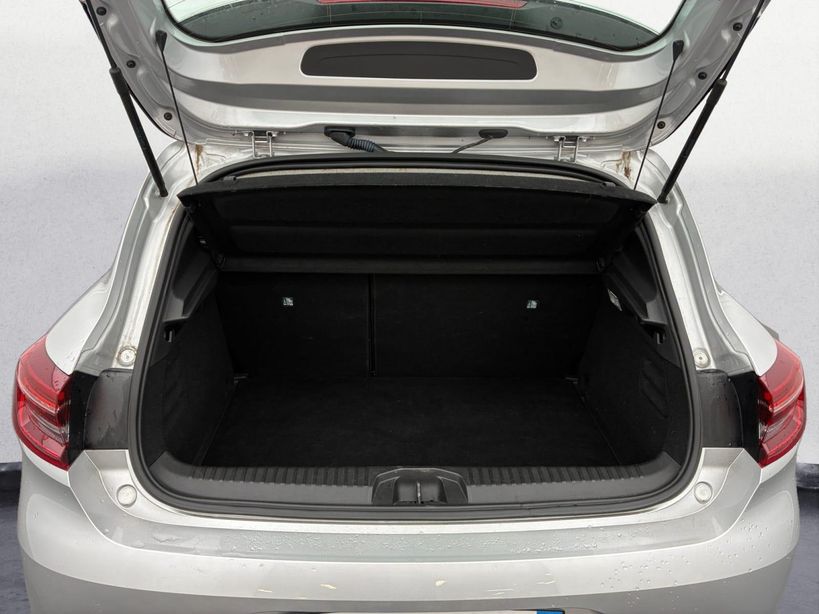 RENAULT CLIO V 2023 - Photo n°15