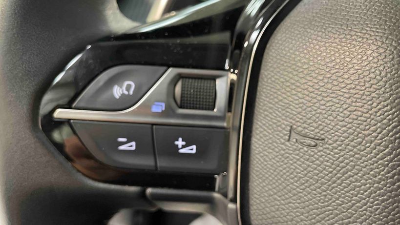 PEUGEOT 2008 BUSINESS 2021 - Photo n°29