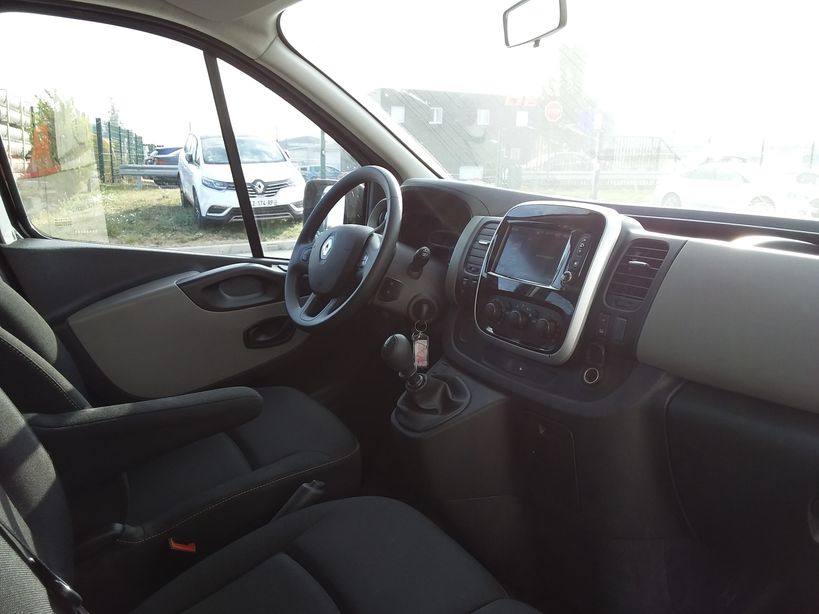 RENAULT TRAFIC COMBI 2016 - Photo n°6