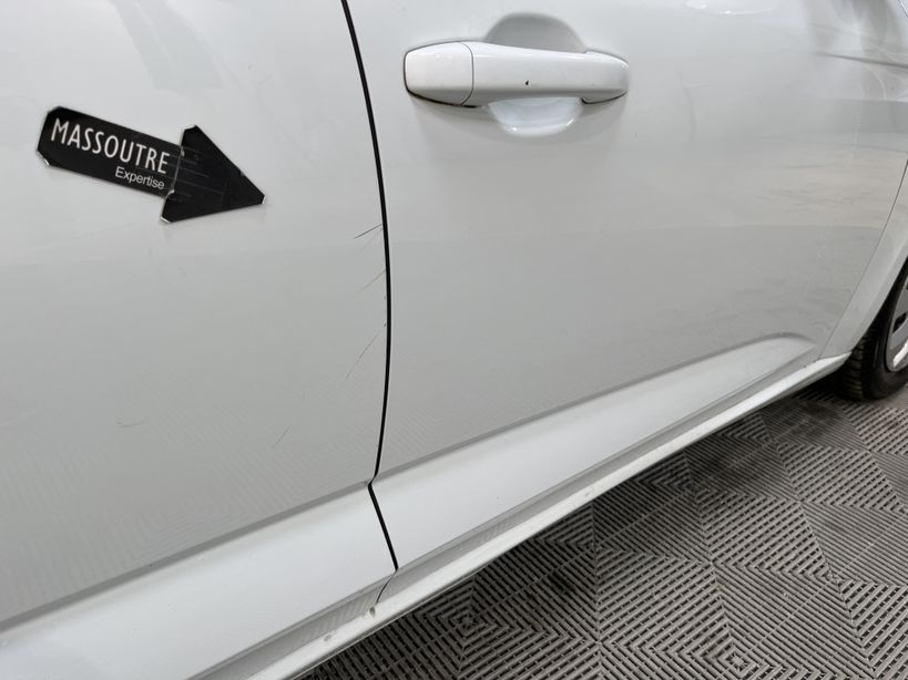 RENAULT MEGANE IV ESTATE 2017 - Photo n°7