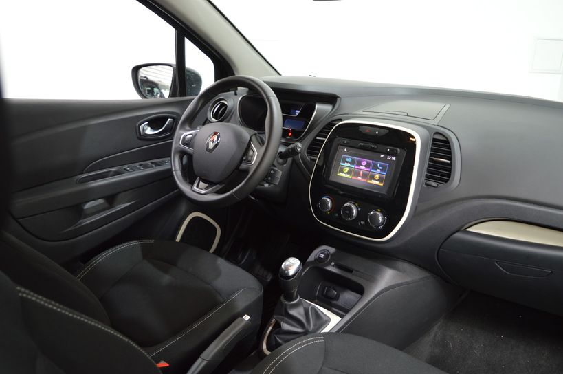 RENAULT CAPTUR BUSINESS 2018 - Photo n°8