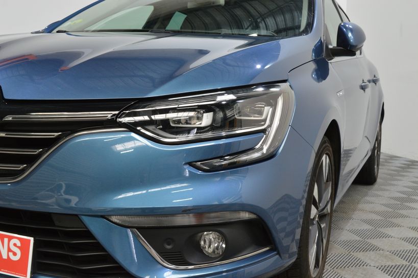 RENAULT MEGANE IV BERLINE 2018 - Photo n°7