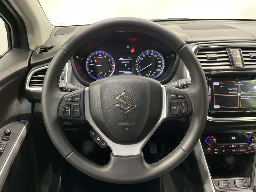 SUZUKI S CROSS 2019 - Photo n°11