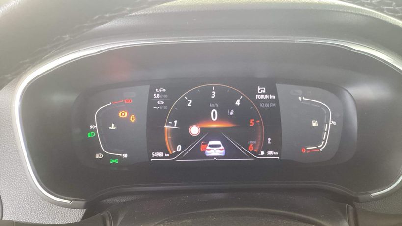 RENAULT MEGANE IV BERLINE 2021 - Photo n°12