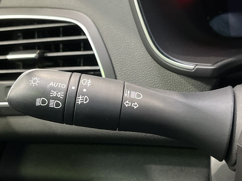 RENAULT MEGANE IV ESTATE 2021 - Photo n°28