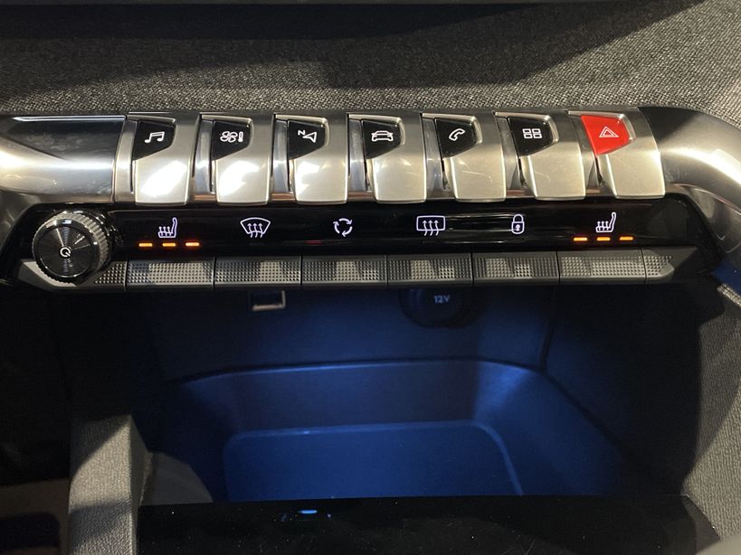 PEUGEOT 5008 2023 - Photo n°19