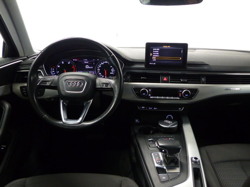 AUDI A4 2017 - Photo n°9