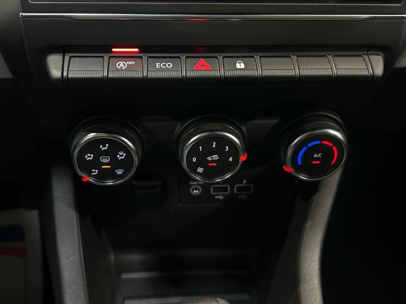 RENAULT CLIO V 2023 - Photo n°16