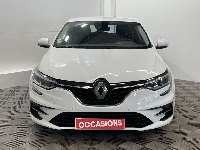 RENAULT MEGANE IV BERLINE 2021 - Photo n°2