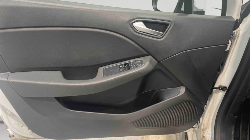 RENAULT CLIO V 2021 - Photo n°9