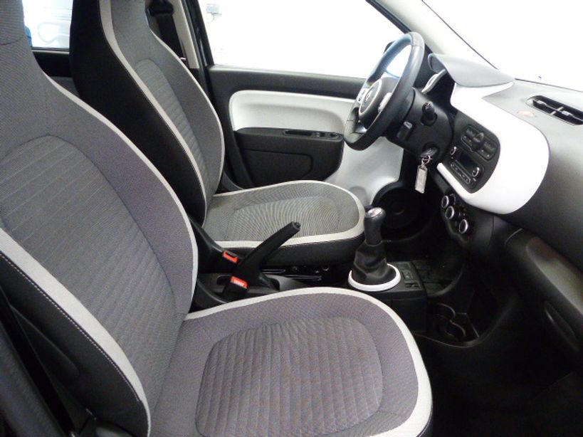 RENAULT TWINGO III 2017 - Photo n°6