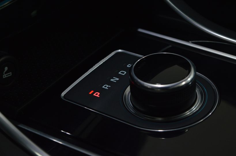 JAGUAR XE 2017 - Photo n°25