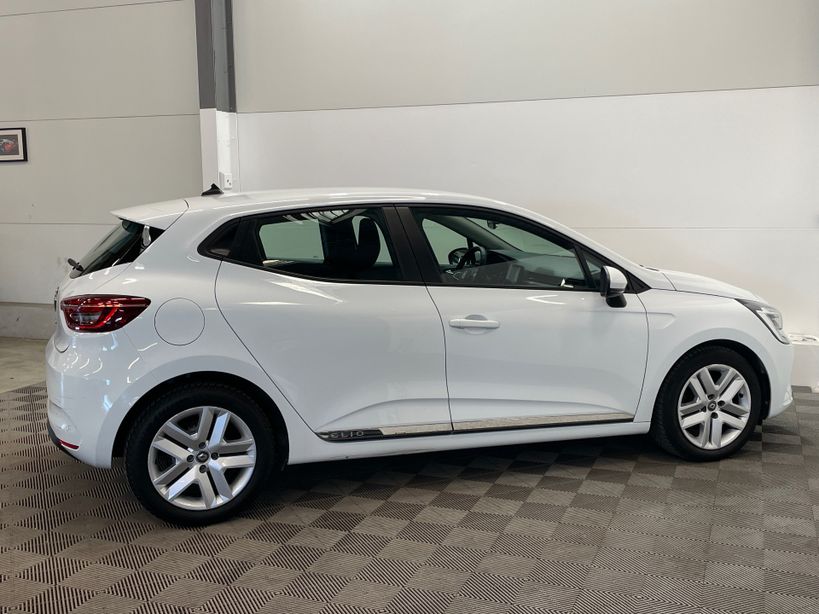 RENAULT CLIO V 2021 - Photo n°24