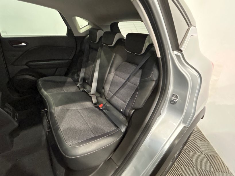 RENAULT CAPTUR 2022 - Photo n°10