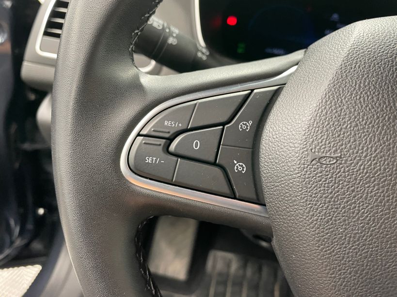 RENAULT MEGANE IV ESTATE 2021 - Photo n°11