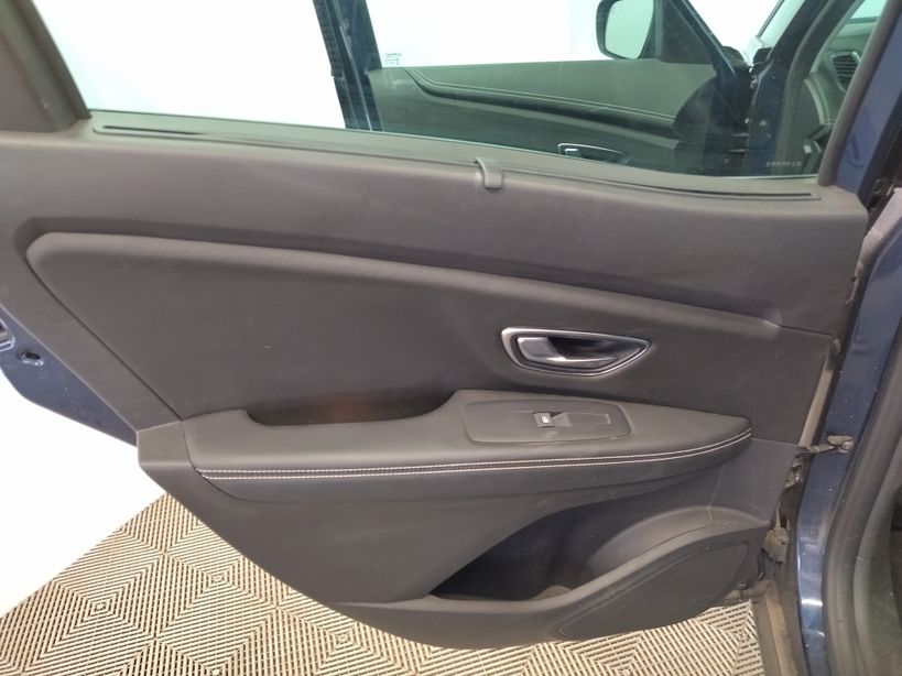 RENAULT SCENIC IV 2017 - Photo n°17