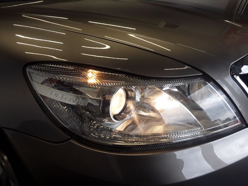 SKODA OCTAVIA COMBI 2012 - Photo n°4
