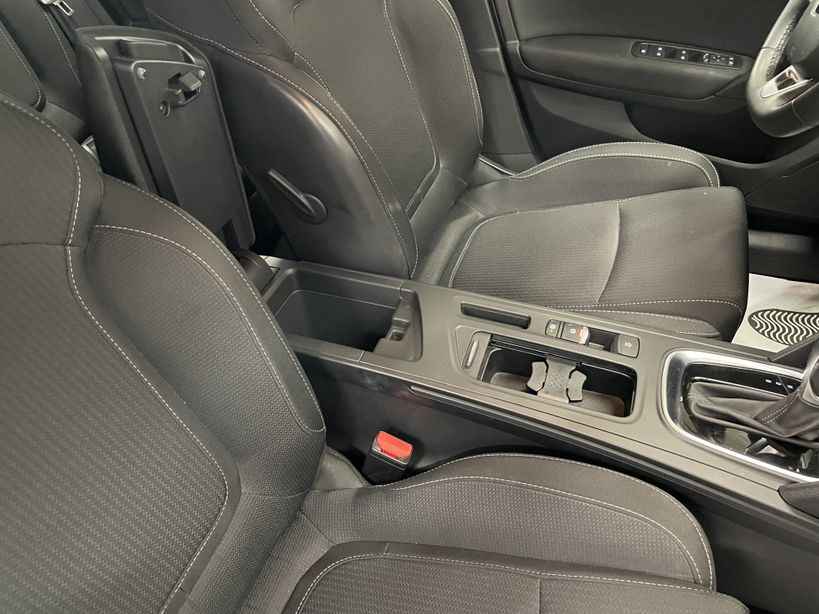 RENAULT MEGANE IV ESTATE 2021 - Photo n°26