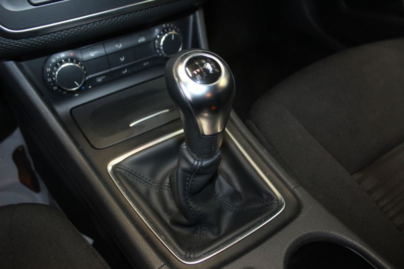 MERCEDES CLASSE A 2014 - Photo n°13