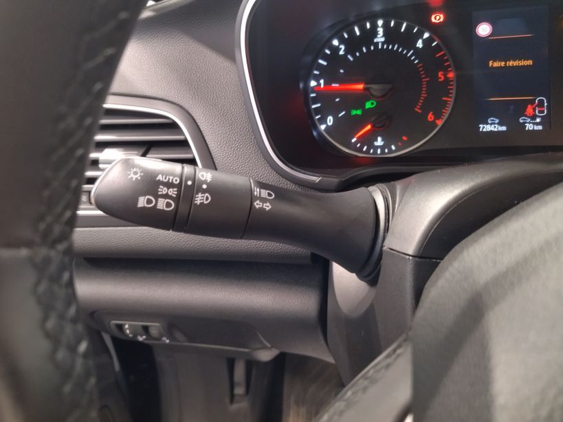 RENAULT MEGANE IV BERLINE 2021 - Photo n°14
