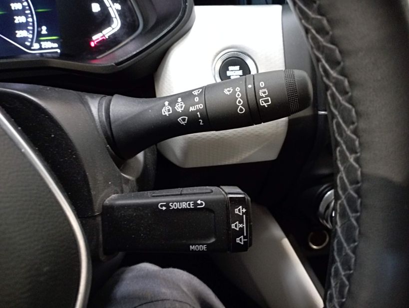 RENAULT CLIO V 2021 - Photo n°27