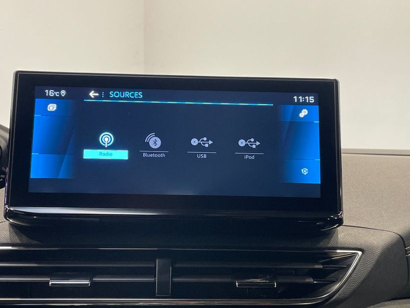 PEUGEOT 3008 2023 - Photo n°14