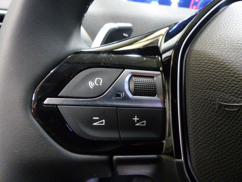 PEUGEOT 5008 2020 - Photo n°17
