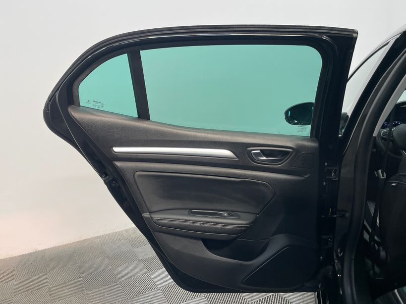 RENAULT MEGANE IV BERLINE 2023 - Photo n°37