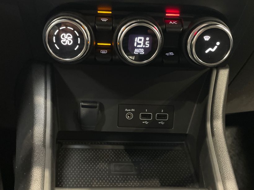 RENAULT CAPTUR 2023 - Photo n°19
