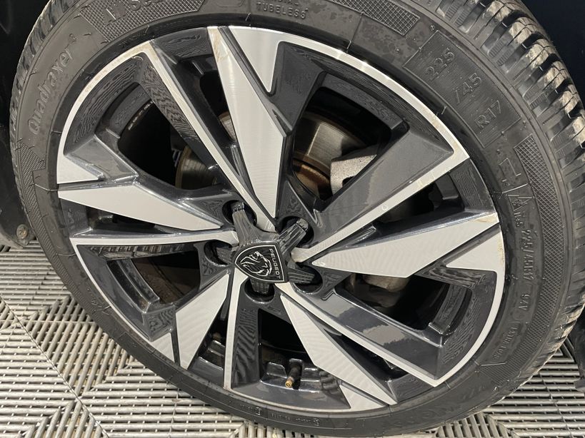 PEUGEOT 308 2023 - Photo n°9