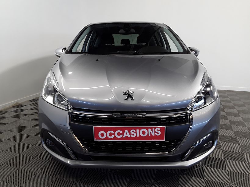 PEUGEOT 208 2019 - Photo n°2