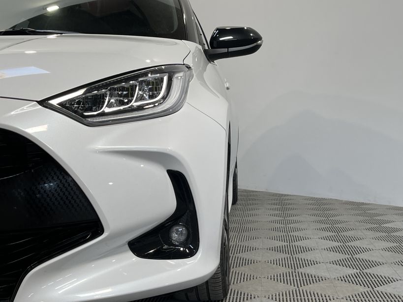 TOYOTA YARIS HYBRIDE MY22 2022 - Photo n°7