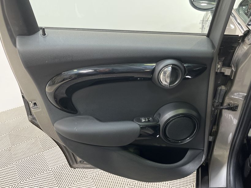 MINI HATCH 5 PORTES F55 LCI 2018 - Photo n°35