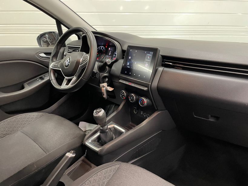 RENAULT CLIO V 2021 - Photo n°10