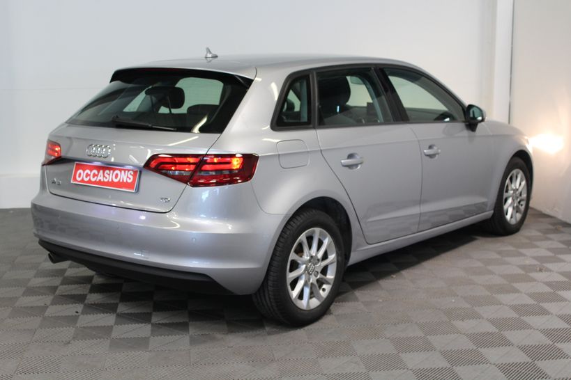 AUDI A3 SPORTBACK BUSINESS 2015 - Photo n°10