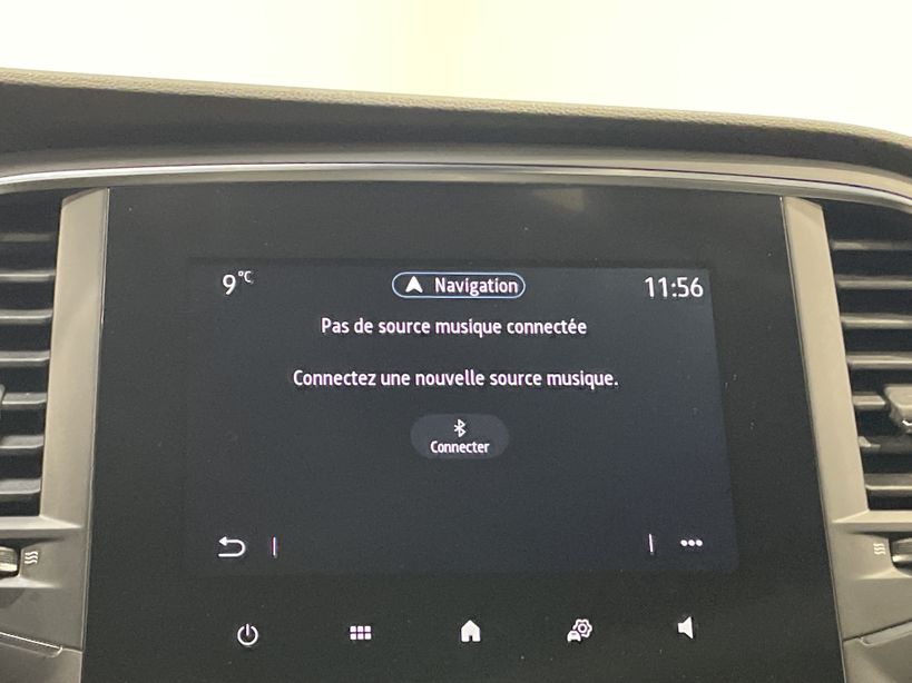 RENAULT MEGANE IV BERLINE 2021 - Photo n°14