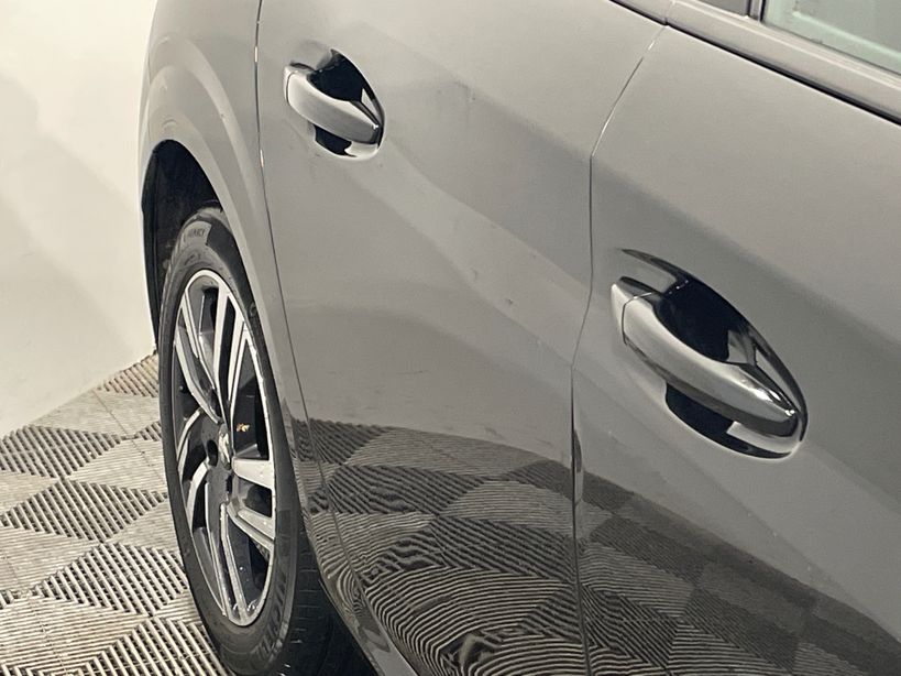 PEUGEOT 208 2023 - Photo n°15