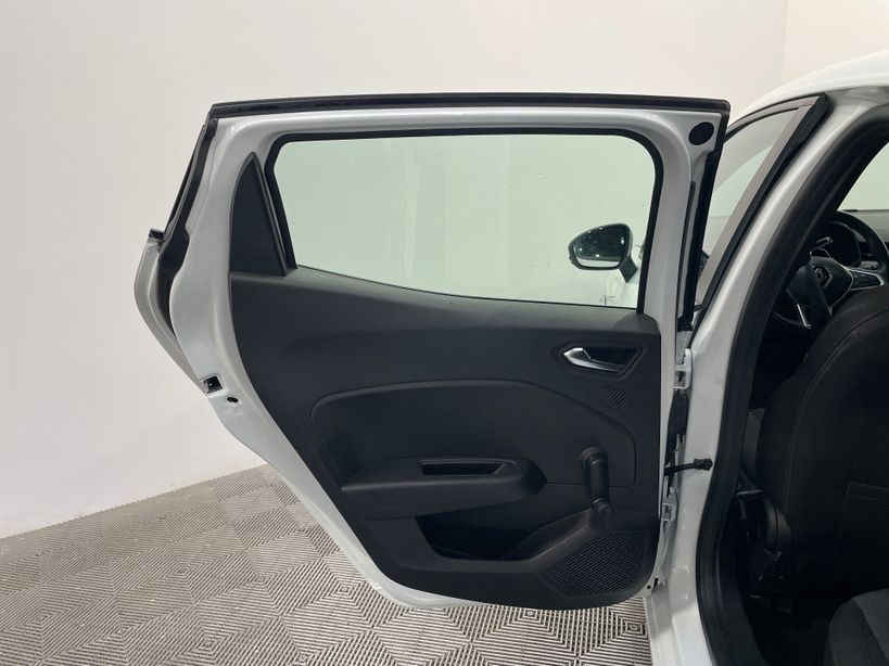 RENAULT CLIO V 2021 - Photo n°34