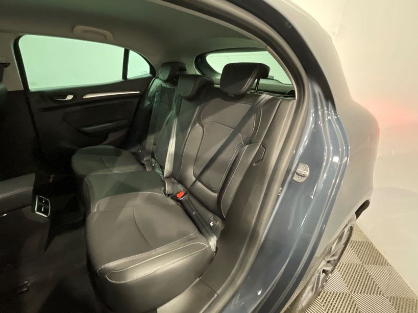 RENAULT MEGANE IV BERLINE 2023 - Photo n°10