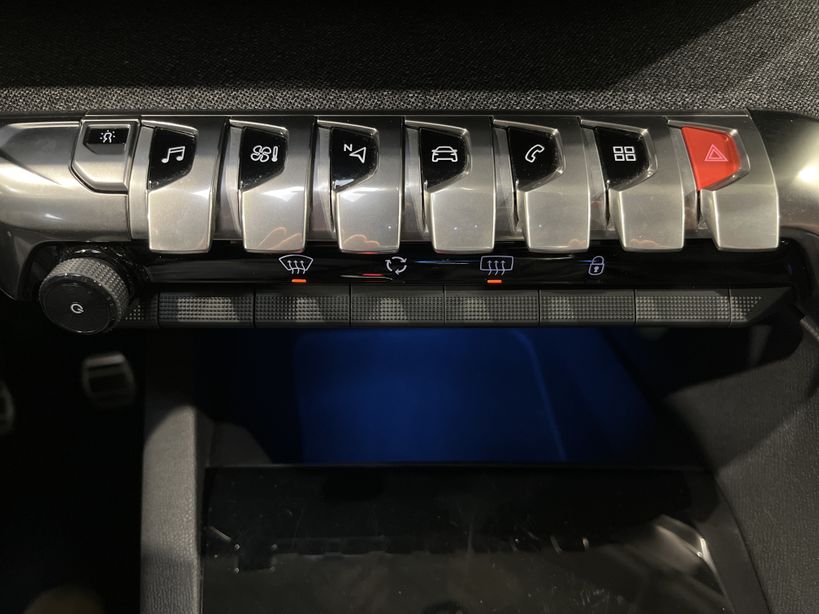 PEUGEOT 5008 2019 - Photo n°17