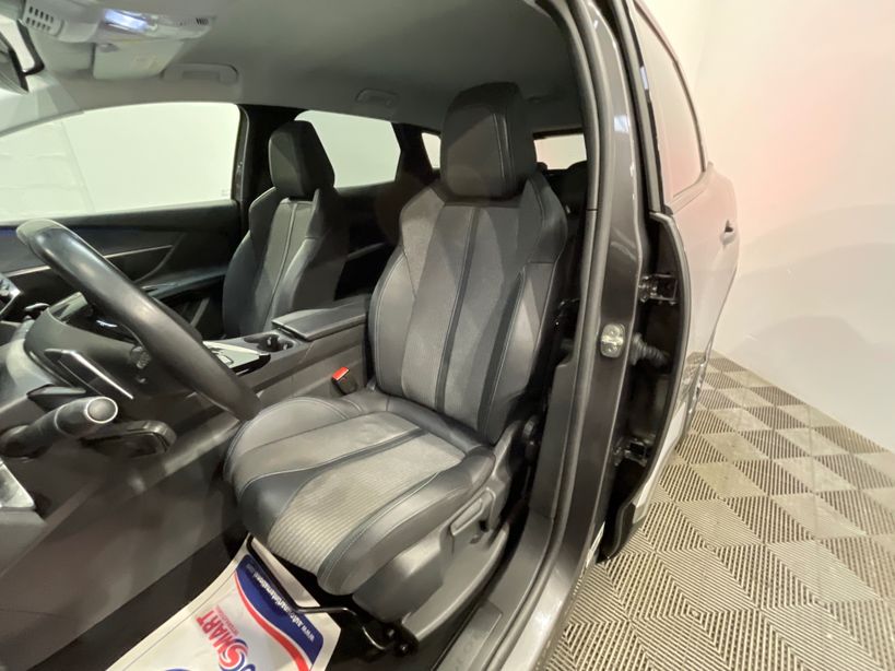 PEUGEOT 3008 2023 - Photo n°9