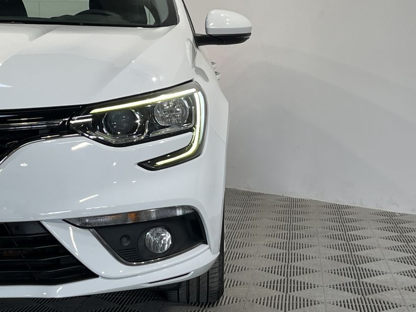 RENAULT MEGANE IV BERLINE BUSINESS 2019 - Photo n°7