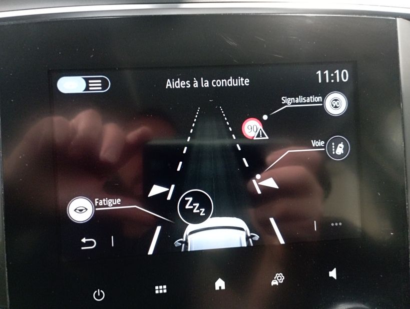 RENAULT MEGANE IV ESTATE 2021 - Photo n°22