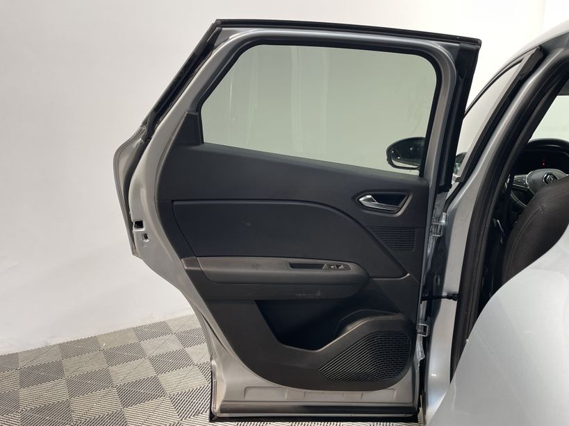 RENAULT CAPTUR 2023 - Photo n°32