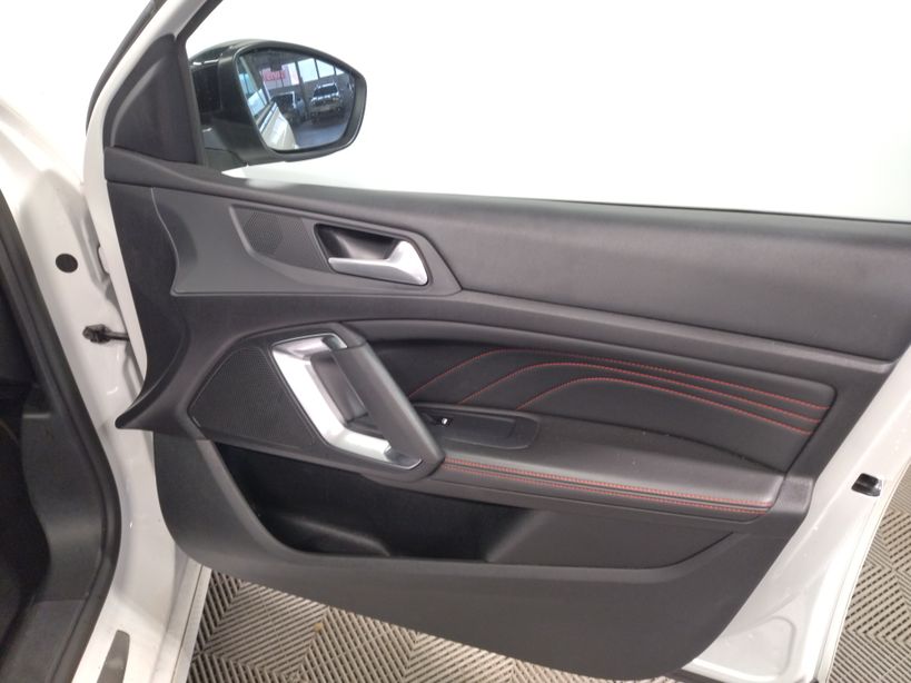 PEUGEOT 308 2021 - Photo n°7