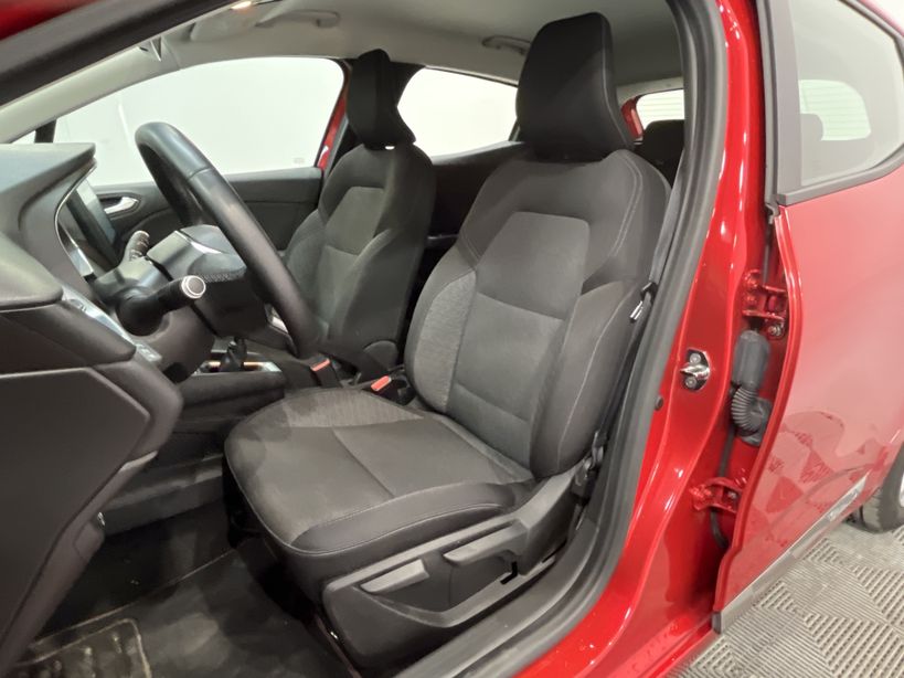RENAULT CLIO V 2021 - Photo n°9